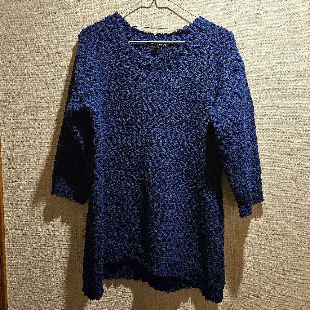 Cable & Gauge Women's knit sweater top, Size L, Blue